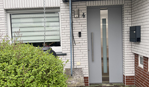 Mid-terrace house