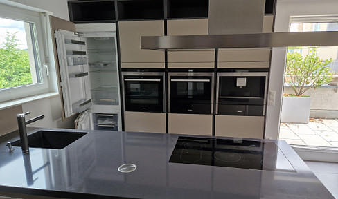 Tasteful 3-room penthouse apartment in Heilbronn-Böckingen