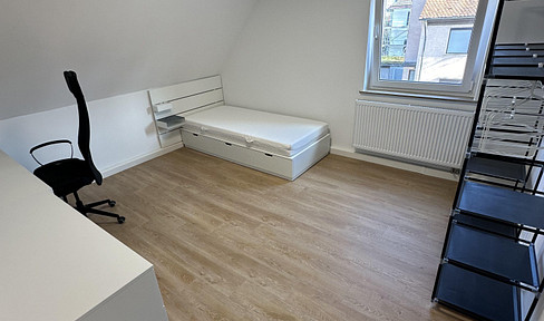 Große 6 Zimmer Wohnung nähe Stadtmitte