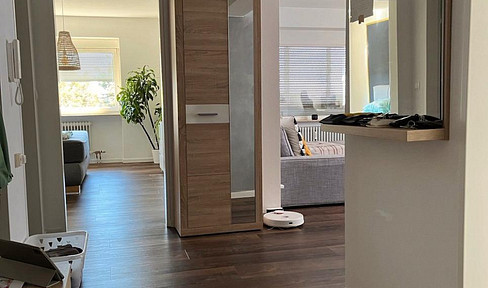 Bright 2-room apartment with balcony and garage