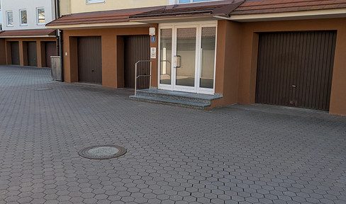 Eching 2-room apartment with garden, including outdoor parking space