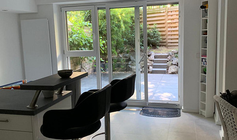 Single oder Pendler - offen gestaltete, modernisierte 2-ZI mit EBK und eigener Terrasse