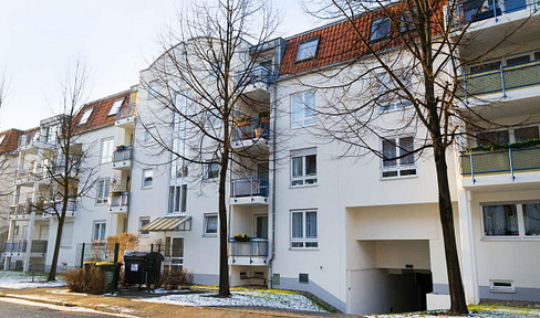 ideal geschnittene 3-Zi-Whg mit neuer EBK, TG-Parker in ruhiger, idyllischer Lage