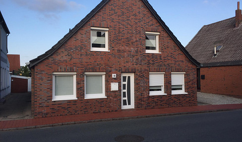 Renovated detached house with granny apartment from private owner, available immediately