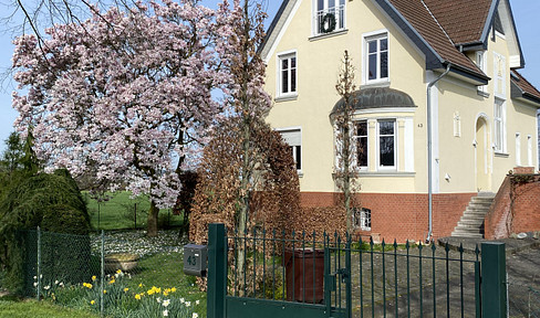 Historisches Gründerzeitlandhaus in Alleinlage – kernsaniertes Anwesen im Landschaftsschutzgebiet