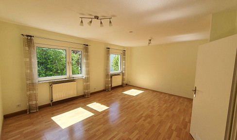Bright 3-4 room apartment in Frankfurt Höchst, renovated, commission-free, leasehold