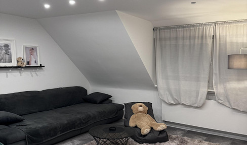 Exklusive, neuwertige 3-Zimmer-Wohnung mit Balkon, Garage + Außenstellplatz und EBK in Mannheim