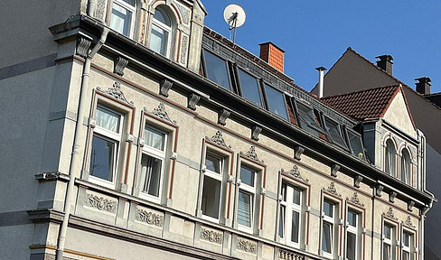 Gepflegte 3 Zi. Altbau Wohnung mit Klima