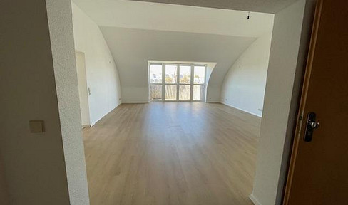 5 * ganz oben - viel Licht - zentral - barrierefrei - sofort beziehbar