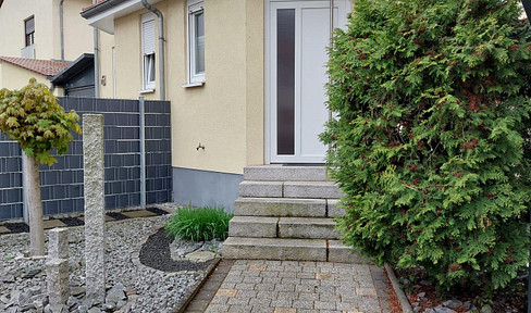 Commission-free and well-maintained house