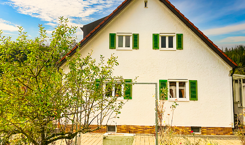 Charmantes Einfamilienhaus in Bobingen Siedlung – Ruhige Lage am Waldrand mit Alpenblick