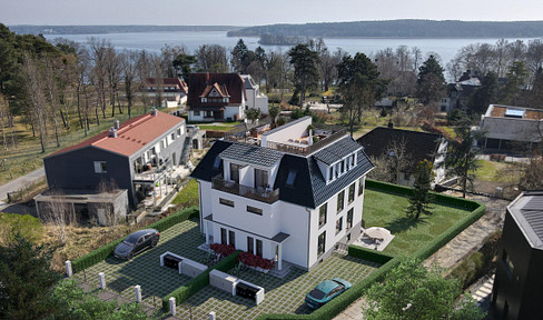 Licht. Blick. Architektur. Luxus mit Blick über den Wannsee. Rechter Wing