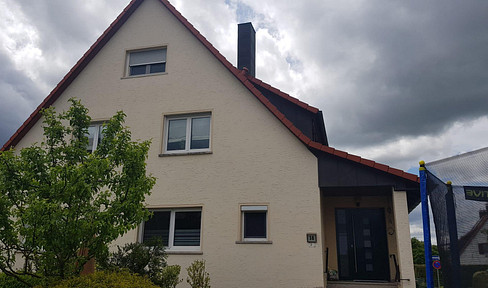 Vielseitiges Mehrfamilienhaus in Eckental-Forth – Ideal für Familien & Kapitalanleger