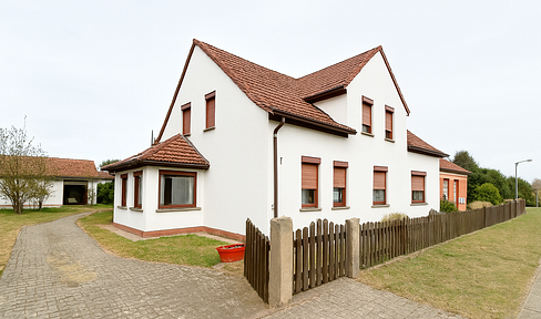 Charming property with lots of space, outbuildings and sauna - in a quiet location in Jatznick