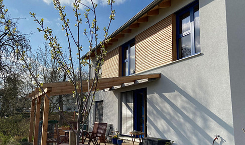 KfW 40 plus Naturhaus mit gehobener Ausstattung und Energieeffizienz A+