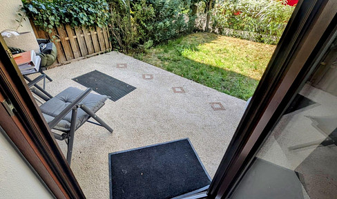 Beautiful ground floor apartment with two terraces for sale