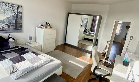 Move in and feel at home! Furnished room in a shared apartment, including Wi-Fi and utilities – only 3 minutes from the university of applied sciences.