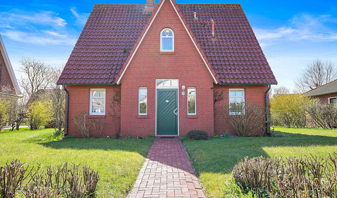 Holiday home on a large garden plot.