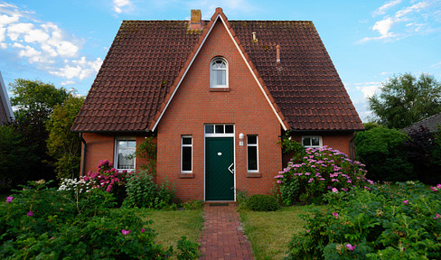 Ferienhaus auf großem Gartengrundstück