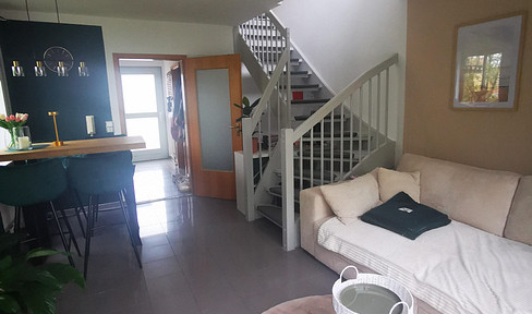 Top investment: Stylish maisonette with roof terrace & balcony - superbly rented, top yield!