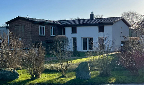 Haus 8 Zimmer 217qm Wohnfläche mit Einliegerwohnung