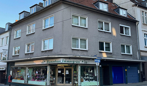 Schöne DG-Wohnung mit großer Nutzfläche in zentraler Lage von Essen-Borbeck