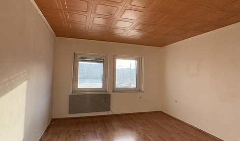 Central 2.5 room apartment near Maximilianstraße subway station