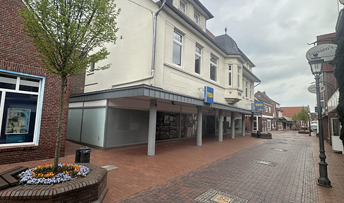First-time occupancy new-build apartment in the pedestrian zone of Wittmund