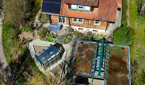 Hochwertiges Einfamilienhaus (Holzhaus) in unverbaubarer Randlage