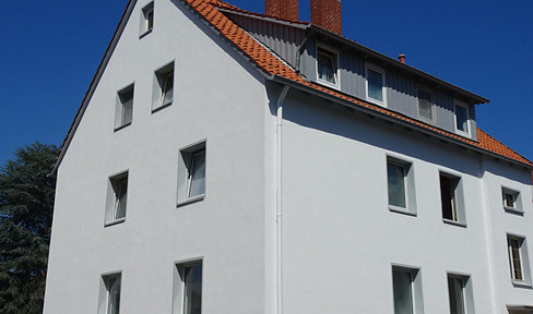Stroke of luck: dreamlike light-flooded 3 room apartment renovated in best green location -