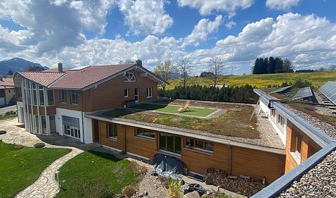 einzigartige Buero/Geschäftsräume mit Lager mit See- und Bergsicht und Business-Fengshui