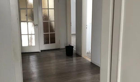 Stilvolle 4-Zimmer-Dachgeschosswohnung mit Gartenparadies
