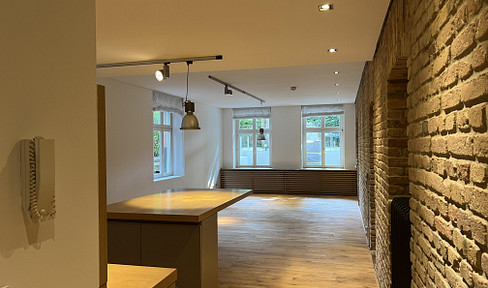Loft-Charme trifft Gartenruhe - Wohnen im Herzen des Westends