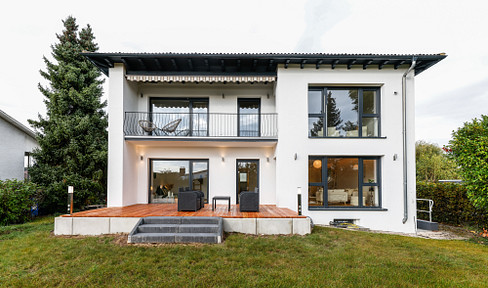 Traumwohnung im 2-MFH mit sonnigem Balkon im 1.OG - (saniert), Energie KL. A