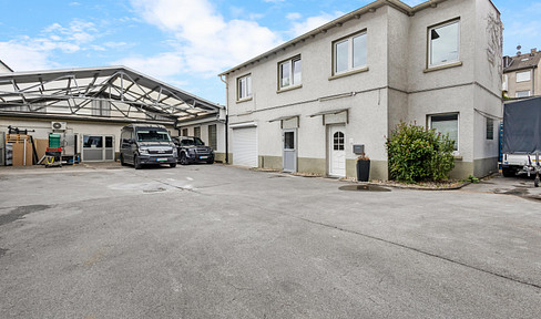 Versatile commercial space with office & warehouse - own driveway & 5 parking spaces included!