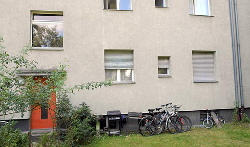 Centrally located 2-room apartment at Wedding S+U station