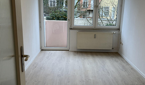 Bezugsfreies renoviertes 1-Zimmer-Appartement mit Balkon