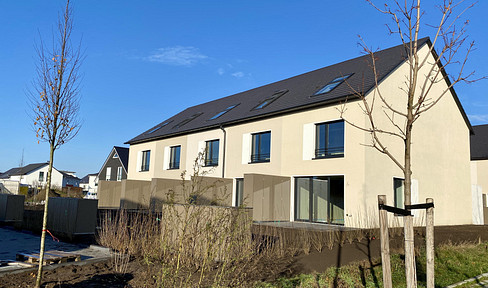 Mid-terrace house with garden & fitted kitchen - year of construction 2022