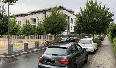 Geschmackvolle 4-Raum-Wohnung mit gehobener Innenausstattung mit Balkon und EBK in Frankfurt am Main