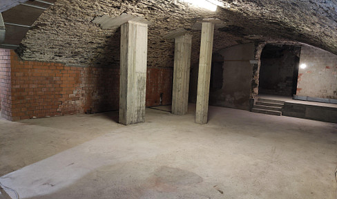 A vault full of possibilities - 250 m² of space for your visions in the heart of Rottenburg