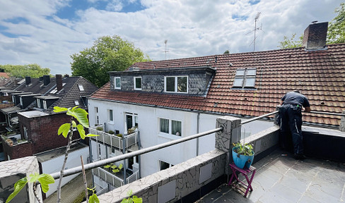 Roof terrace with a view of the countryside. Living at a high level in a top location with a bright home office