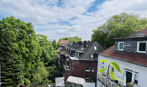 Roof terrace with a view of the countryside. Living at a high level in a top location with a bright home office