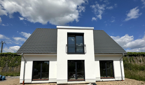 Modern detached house in Rees - living with style and efficiency on a plot of 1,250 m²