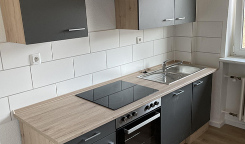 3-room apartment Herborn city with balcony, fitted kitchen, shower & bathtub and parking space
