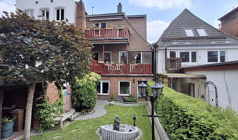 Glückstadt center residential and commercial building commission-free