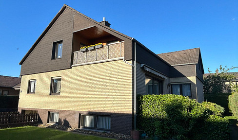 Two-family house in Alt-Garbsen - 239 m² of living space with a wide range of possible uses