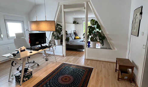 Sehr helle u. großzügige 3-Zimmer-Wohnung mit Balkon und Garten - modern renoviert mit Glasfaser