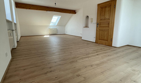 Schöne 4,5-Zimmer-Wohnung mit Einbauküche