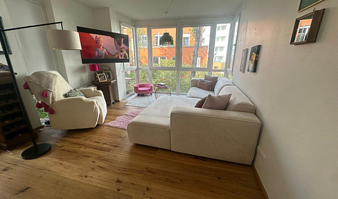 2 room apartment with roof garden and loggia, very central but quiet in Munich Laim, hobby room