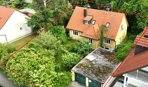 VON PRIVAT ohne Provision: Attraktives Grundstück mit Altbestand (Zweifamilienhaus)